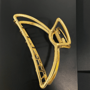 Presilha de metal vazada